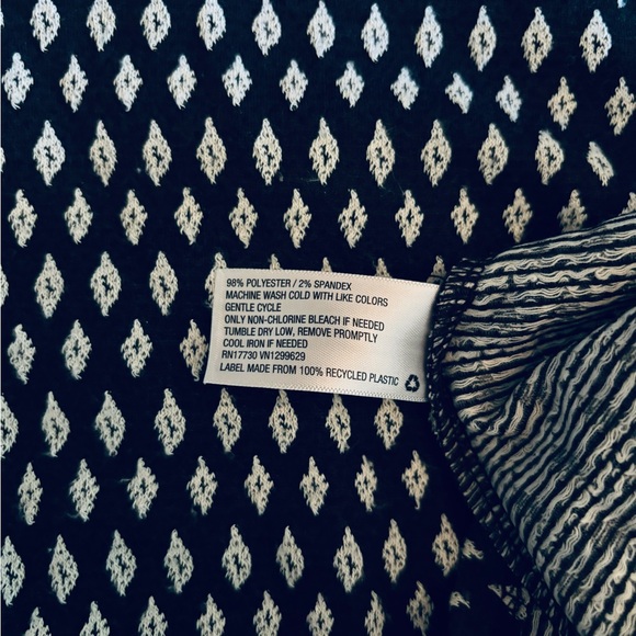 Exhilaration Black and Cream Sleeveless Dress - Picture 7 of 7